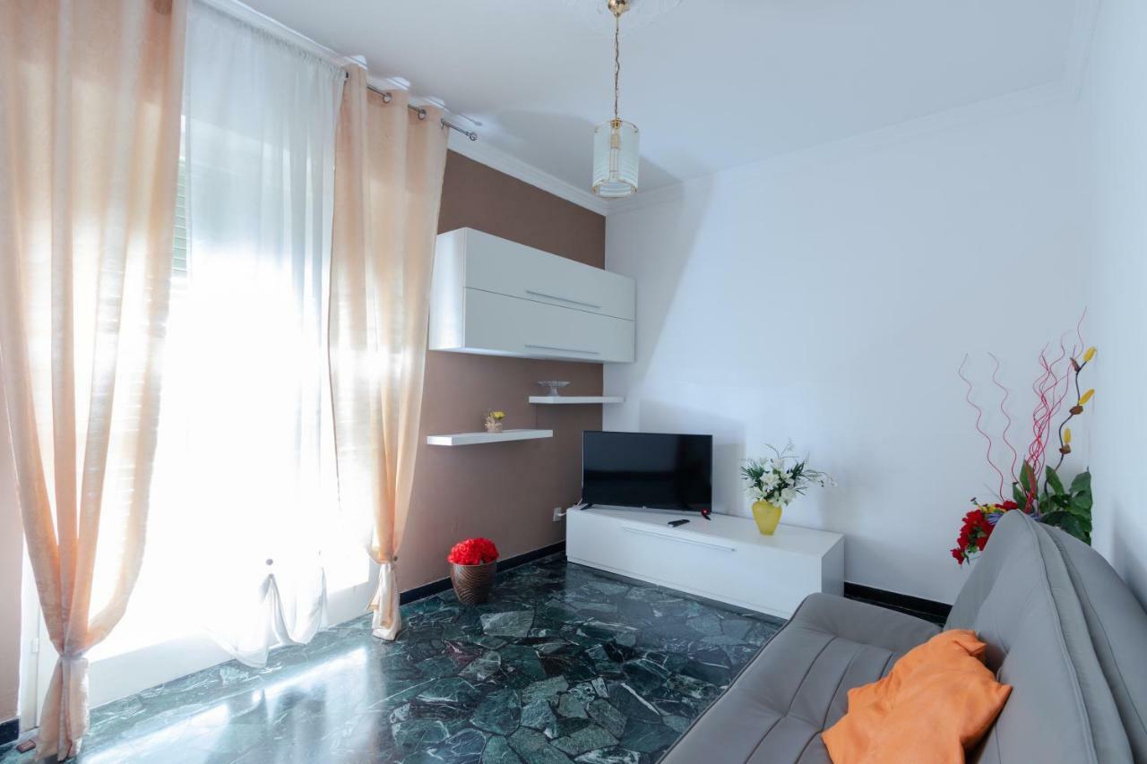House Henry Lägenhet Vado Ligure Exteriör bild