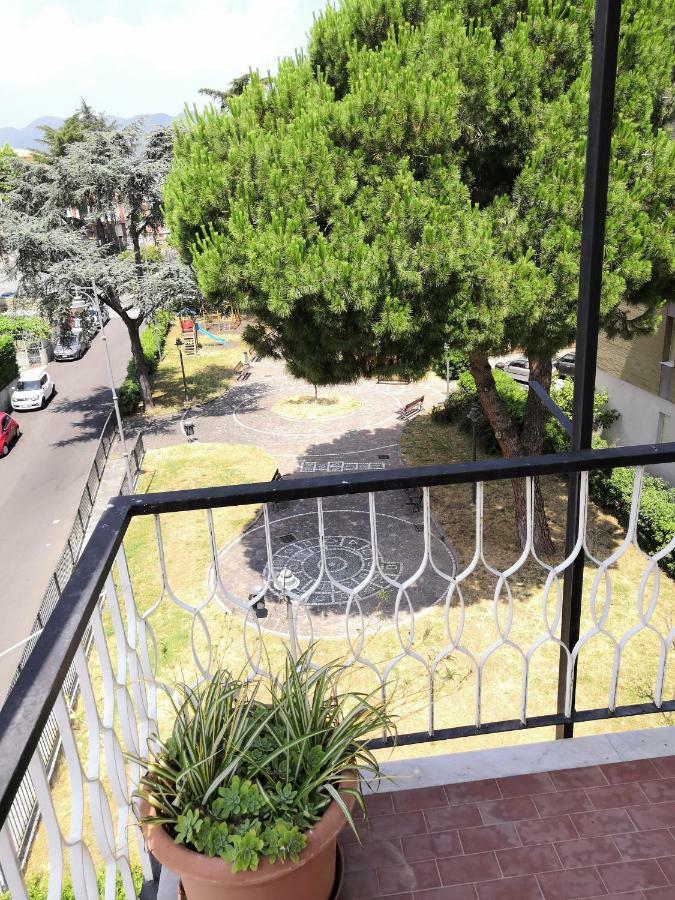 House Henry Lägenhet Vado Ligure Exteriör bild